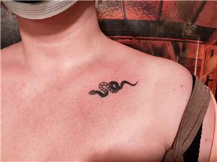 Omuza Minimal Ylan Dvmesi / Minimal Snake Tattoo