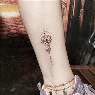 Ayak Bileğine Lotus Unalome Dövmesi / Lotus Unalome Tattoo on Foot