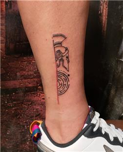 Mifer ve Labirent Dvmesi / Helmet and Maze Tattoo