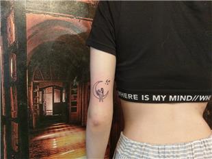 Ay zerinde Oturan Kedi ve Kz Dvmesi / Cat and Girl Sitting on The Moon Tattoo