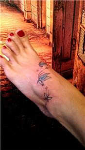 Ayak zerine Renkli Kelebek  ve Yldz Dvmeleri / Butterflies and Stars Tattoo on Foot