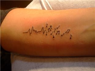 Kalp Ritmi ve Notalar Dvmesi / Cardio and Notes Tattoo